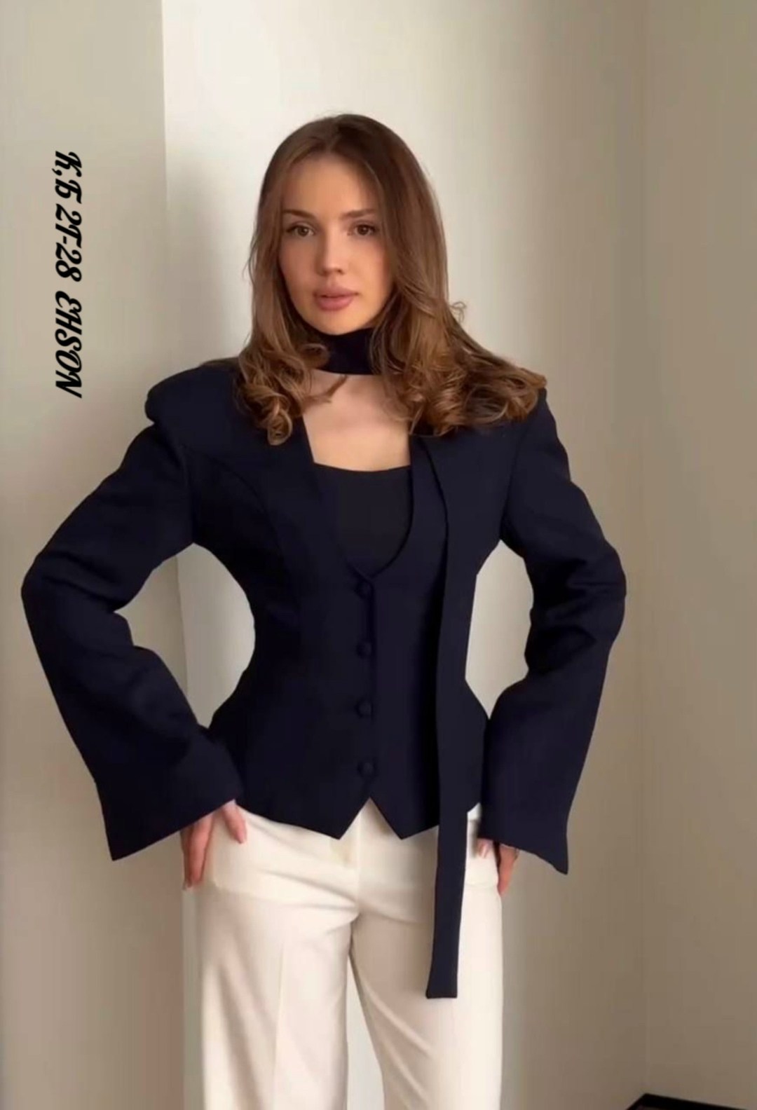 жакет приталенный,пиджак из костюмной ткани,женские пиджаки,жакет,женские жакеты