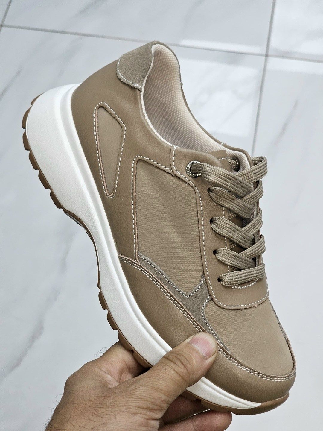 ,кроссовки gucci,женские кроссовки,кроссовки гуччи серых,кеды гуччи серые