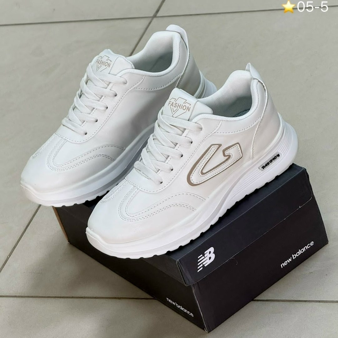 кроссовки женскиe,кроссовки,модные кроссовки,повседневные кроссовки,кроссовки для женщин