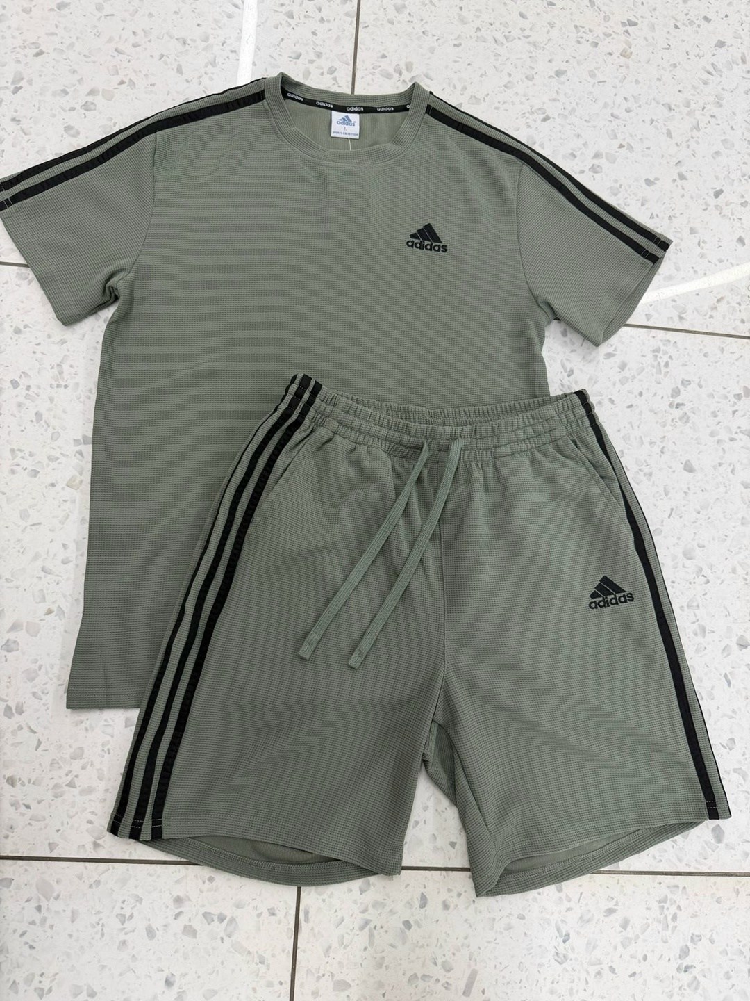 спортивный костюм мужской adidas,adidas спортивный костюм,костюм спортивный мужской,спортивные костюм,костюм адидас