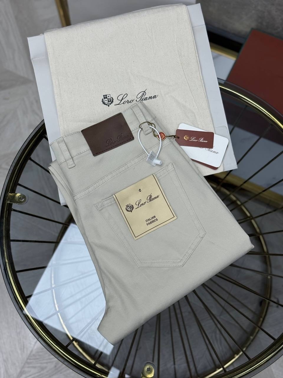 джинсы бежевые,брюки джинсы,белые джинсы,модные брюки,повседневные брюки