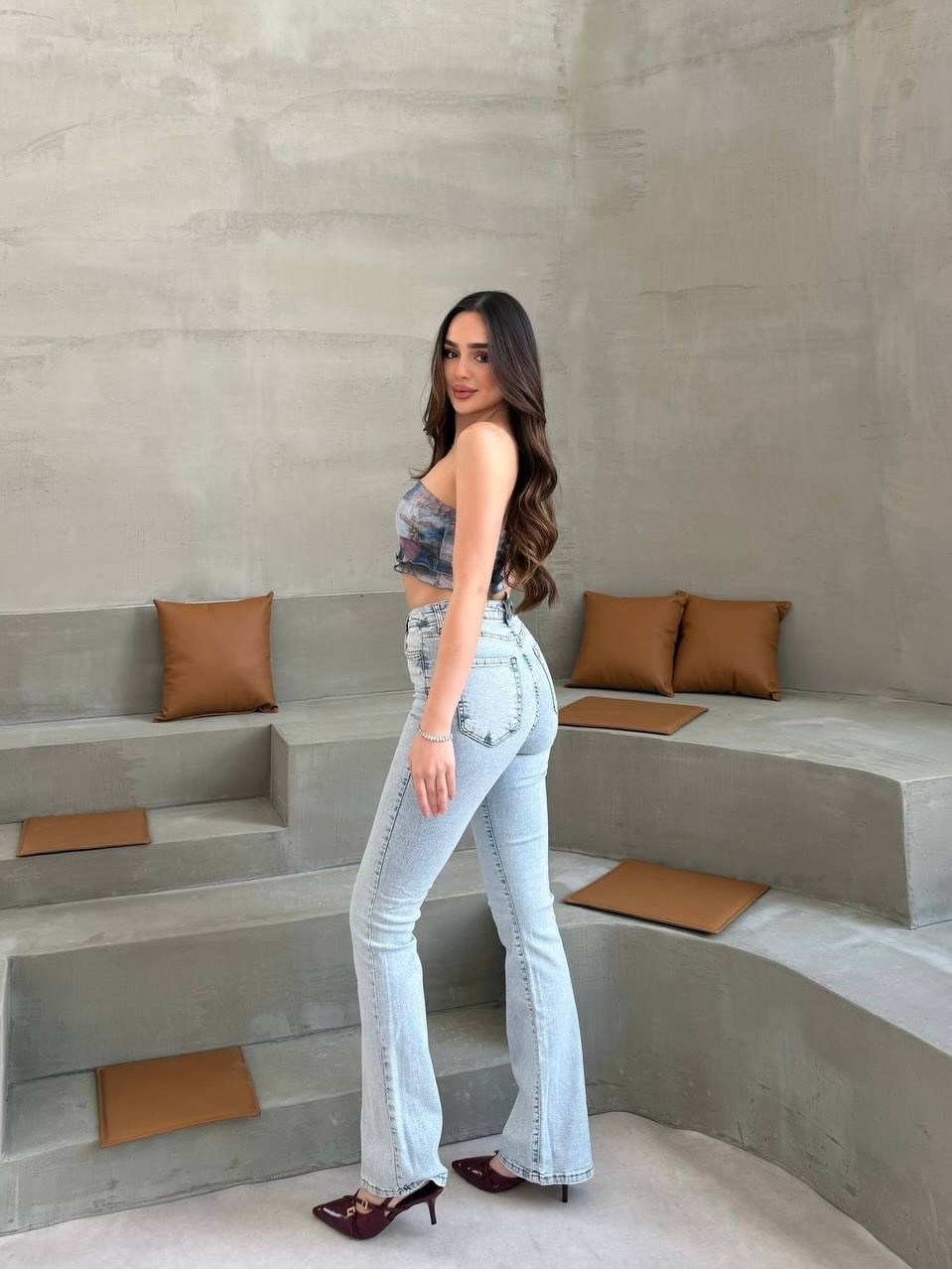 женские джинсы клеш,женские джинсы,джинсы,узкие джинсы
