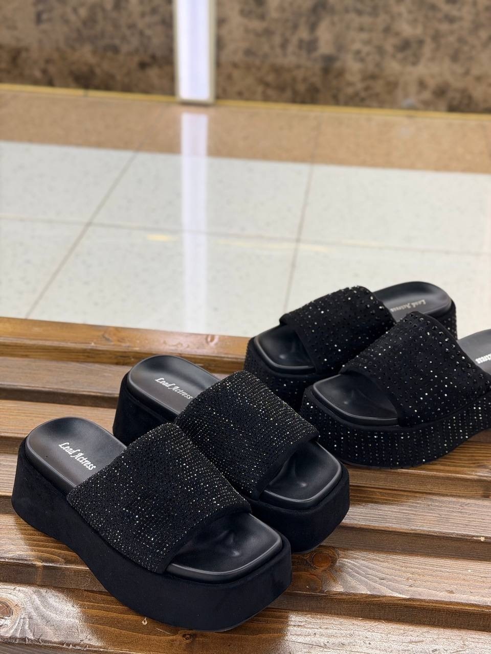 ,шлепки на платформе,женские шлепанцы на платформе,шлепанцы на платформе,женские шлепанцы