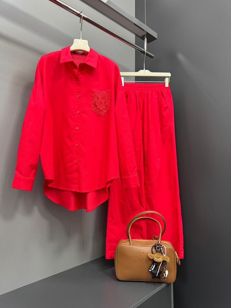 женский атласный брючный костюм,брючный костюм,костюм шелковый женский брючный,женские брючные костюмы,брючный костюм в пижамном стиле