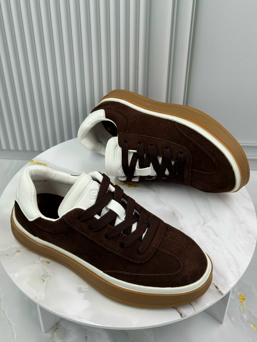 ,кеды loro piana,женские кроссовки из замши loro piana черные,кроссовки loro piana,кеды брендовые