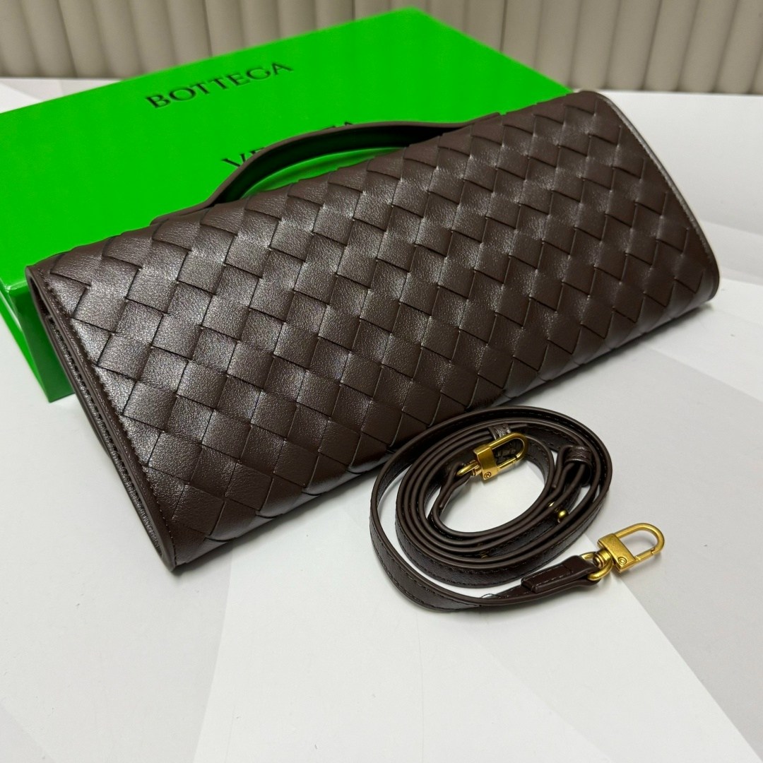 клатч bottega veneta,сумка женская bottega veneta,сумка bottega veneta,клатч bottega veneta andiamo,сумка клатч плетеная в стиле боттега bottega veneta