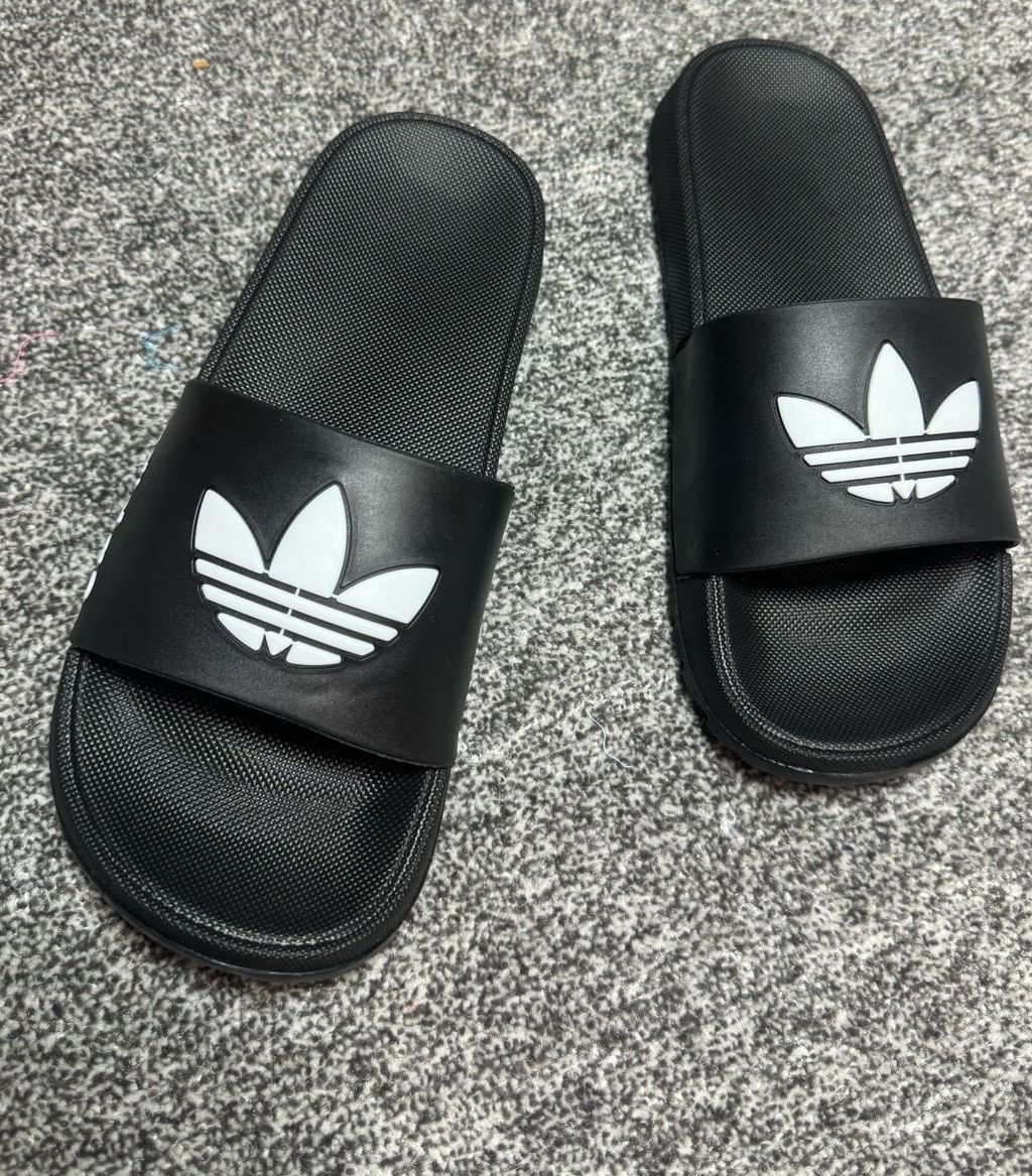 шлепанцы adidas,летние тапочки адидас,сланцы adidas,шлепанцы адидас,тапки адидас