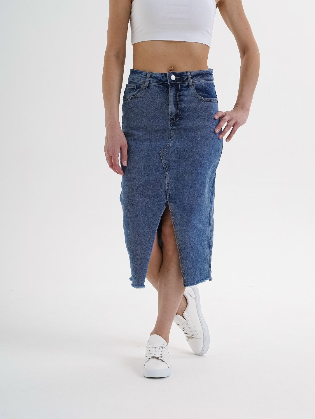 юбка миди джинсовая с разрезом спереди ниже колен,юбка джинсовая,юбка джинсовая миди,джинсовая юбка миди с разрезом,джинсовая юбка с разрезом