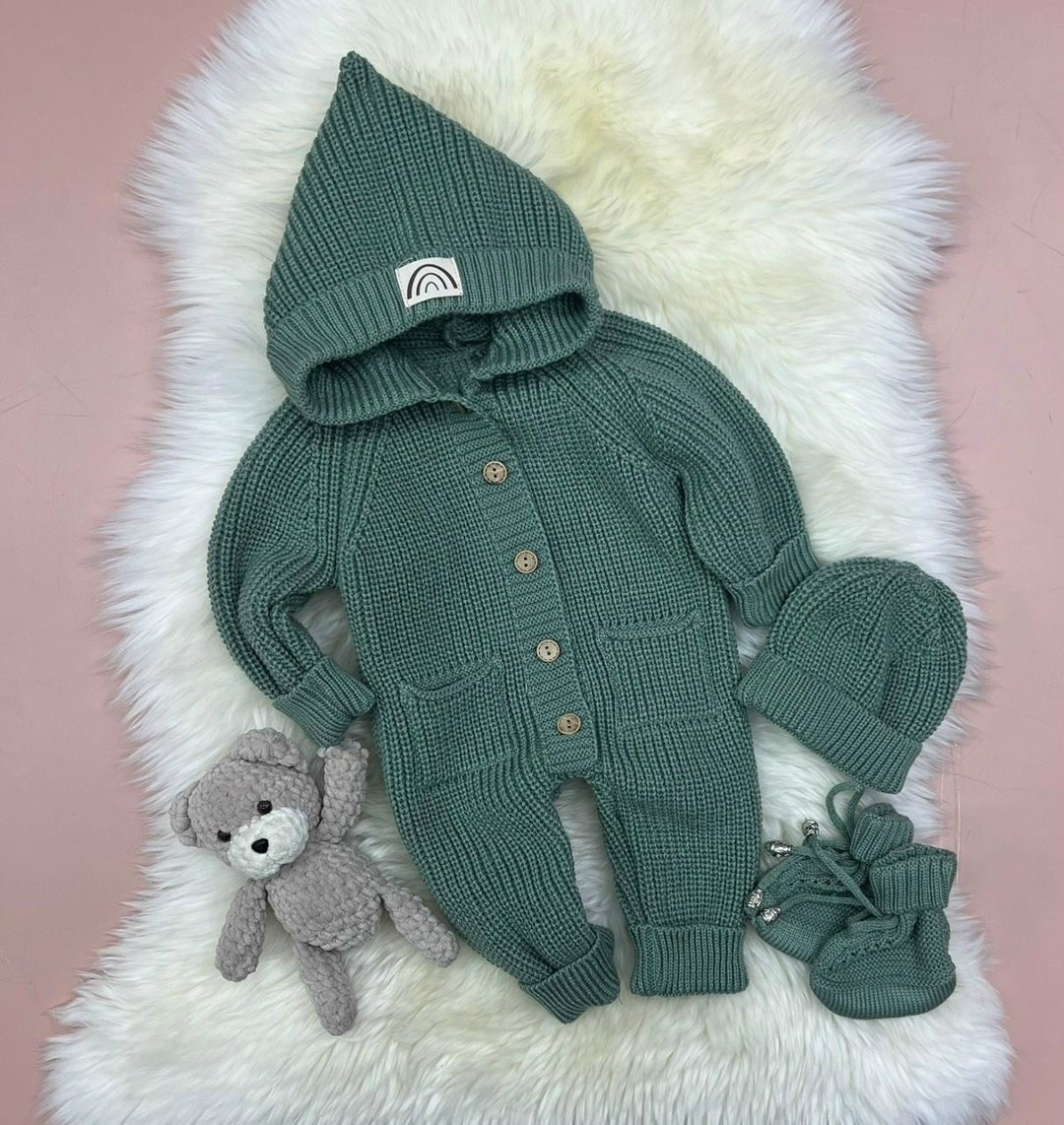 вязаный комбинезон для новорожденных с капюшоном,вязаные комбинезоны для новорожденных,вязаный комбинезон,комплект вязаный,комбинезон детский вязаный
