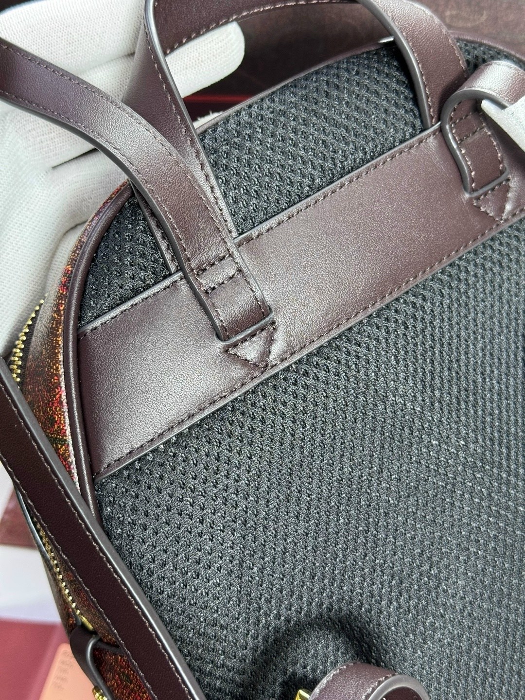 женские рюкзаки,рюкзак,стильная рюкзак,кожаные рюкзаки,рюкзаки рюкзаки