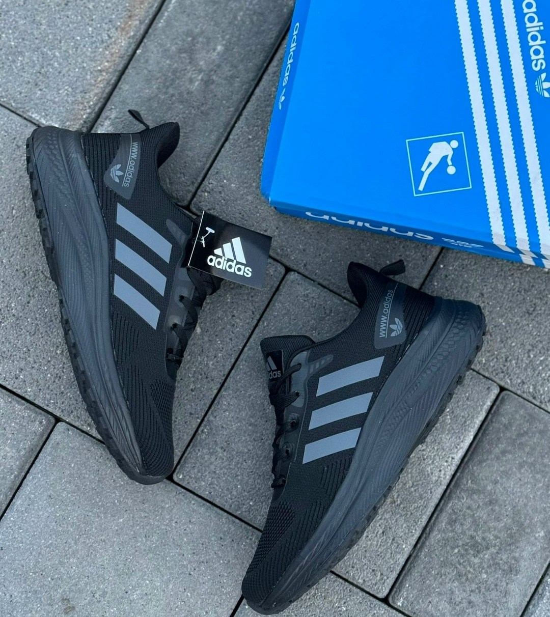 кроссовки мужские adidas,adidas кроссовки,дышащие кроссовки адидас,кроссовки адидас дыши,мужские кроссовки адидас
