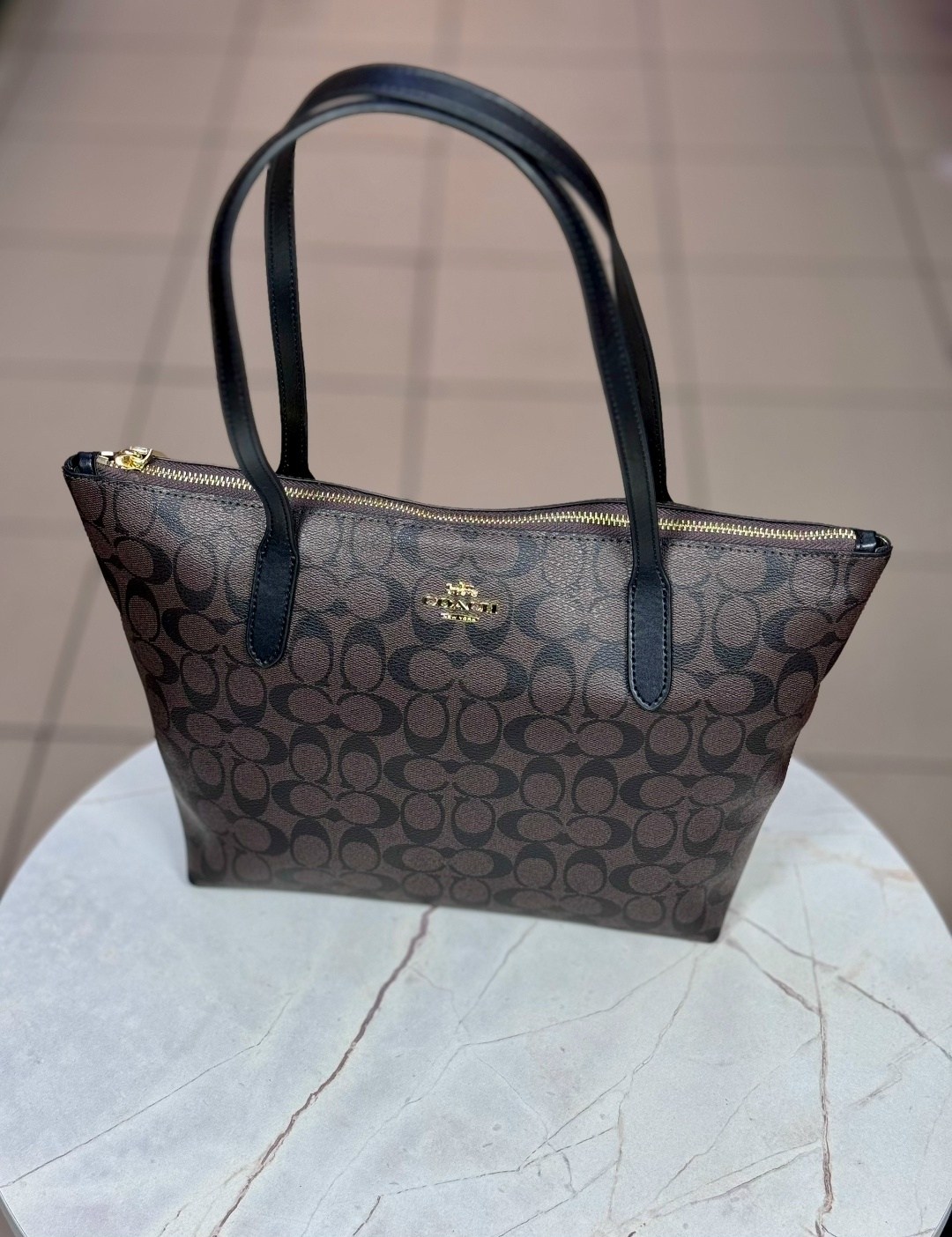 сумка женская coach,сумка-тоут coach,сумка шоппер coach,coach сумка шоппер вместительная,coach signature zip tote shoulder handbag