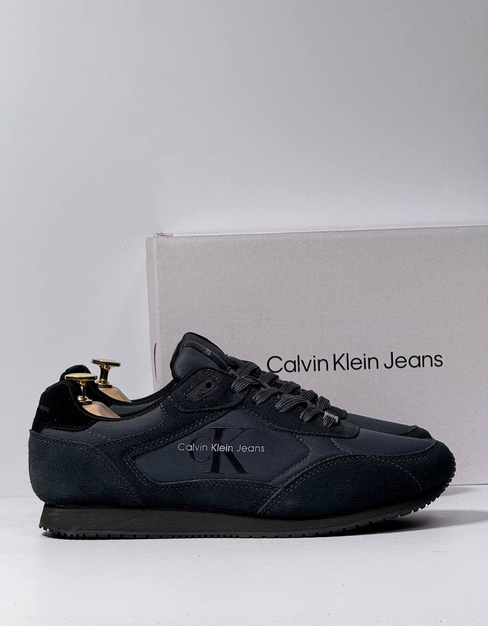 обувь,мужские кроссовки,кроссовки брендовые,мужская обувь кроссовки,кроссовка мужской