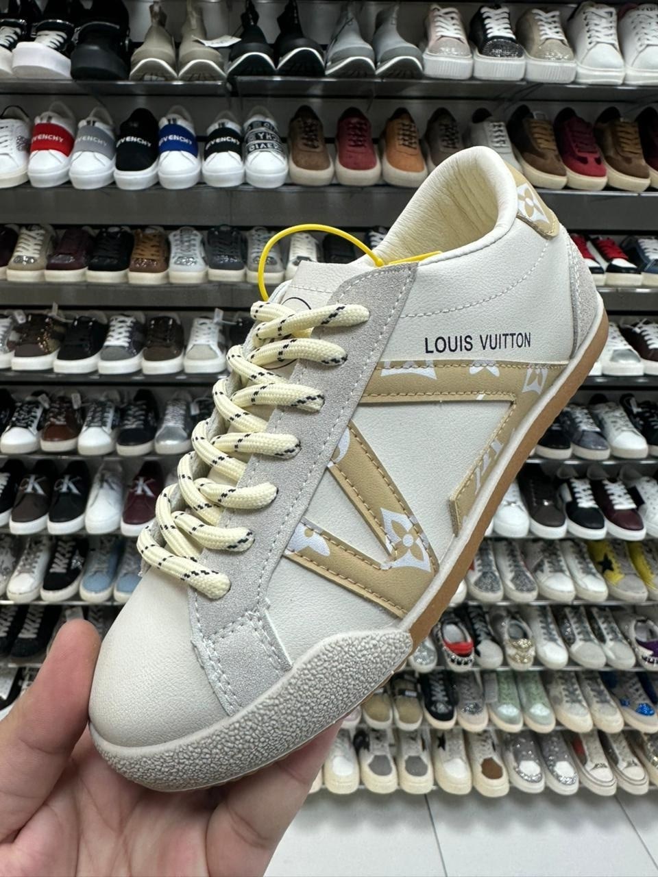 ,кроссовки низкие,женские кроссовки,повседневная ,повседневные кроссовки