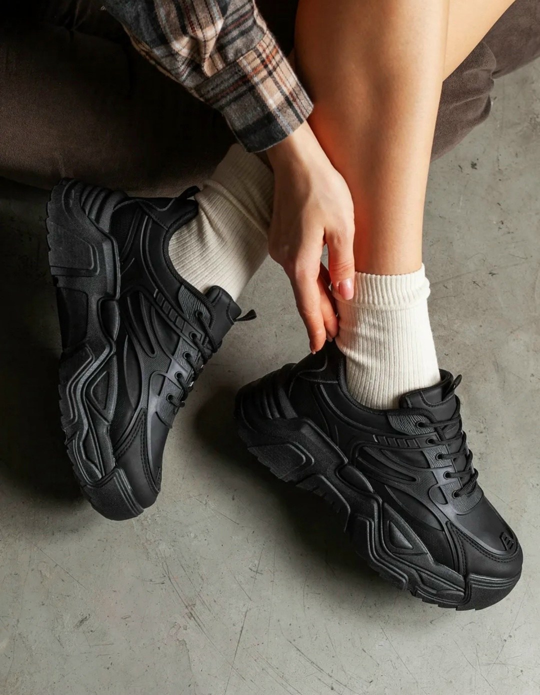 кроссовки женскиe,женские кроссовки платформы,черные женские кроссовки,массивные кроссовки женские,женские модные кроссовки