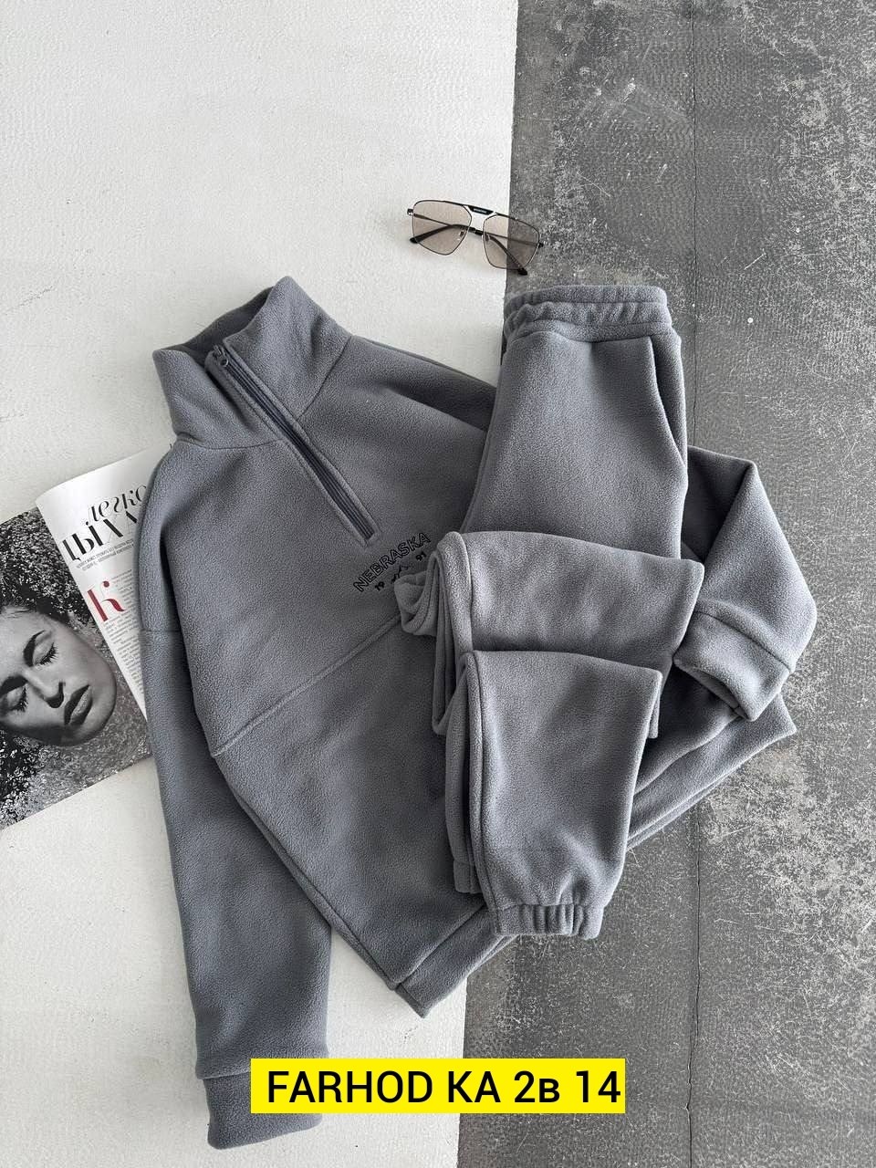 костюм женский на флисе,cпортивный костюм женский на флисе,черный спортивный костюм женский на флисе,костюм на флисе,костюм спортивный женский