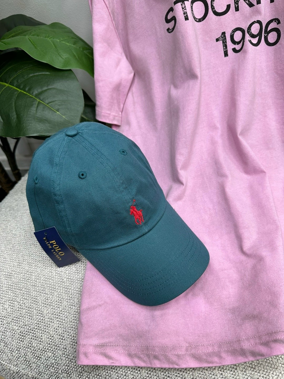 acne studios stockholm 1996,футболка acne studios,лонгслив acne studios stockholm 1996,acne studios stockholm,розовая футболка оверсайз