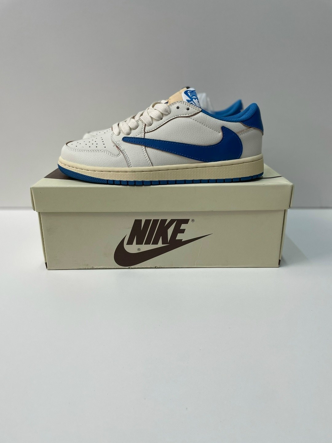 air jordan 1 low travis scott,кроссовки nike air jordan 1 low & travis scott,nike air jordan 1 low travis scott fragment,nike travis scott x air jordan 1 low,nike air jordan 1 low travis scott