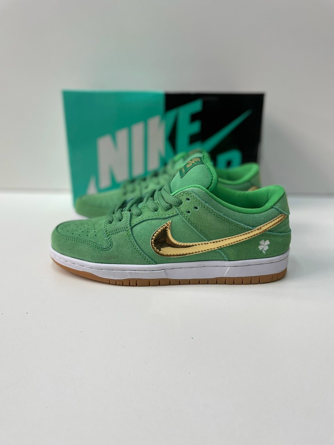 nike sb dunk low st. patrick's day,nike sb dunk low,nike sb dunk low pro st,кроссовки nike sb dunk low,nike sb dunk low pro