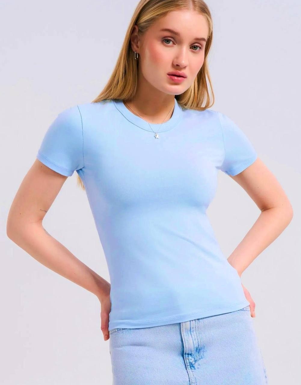 футболки женская,женская базовая футболка,футболки модные,базовая футболка,облегающая футболка женская