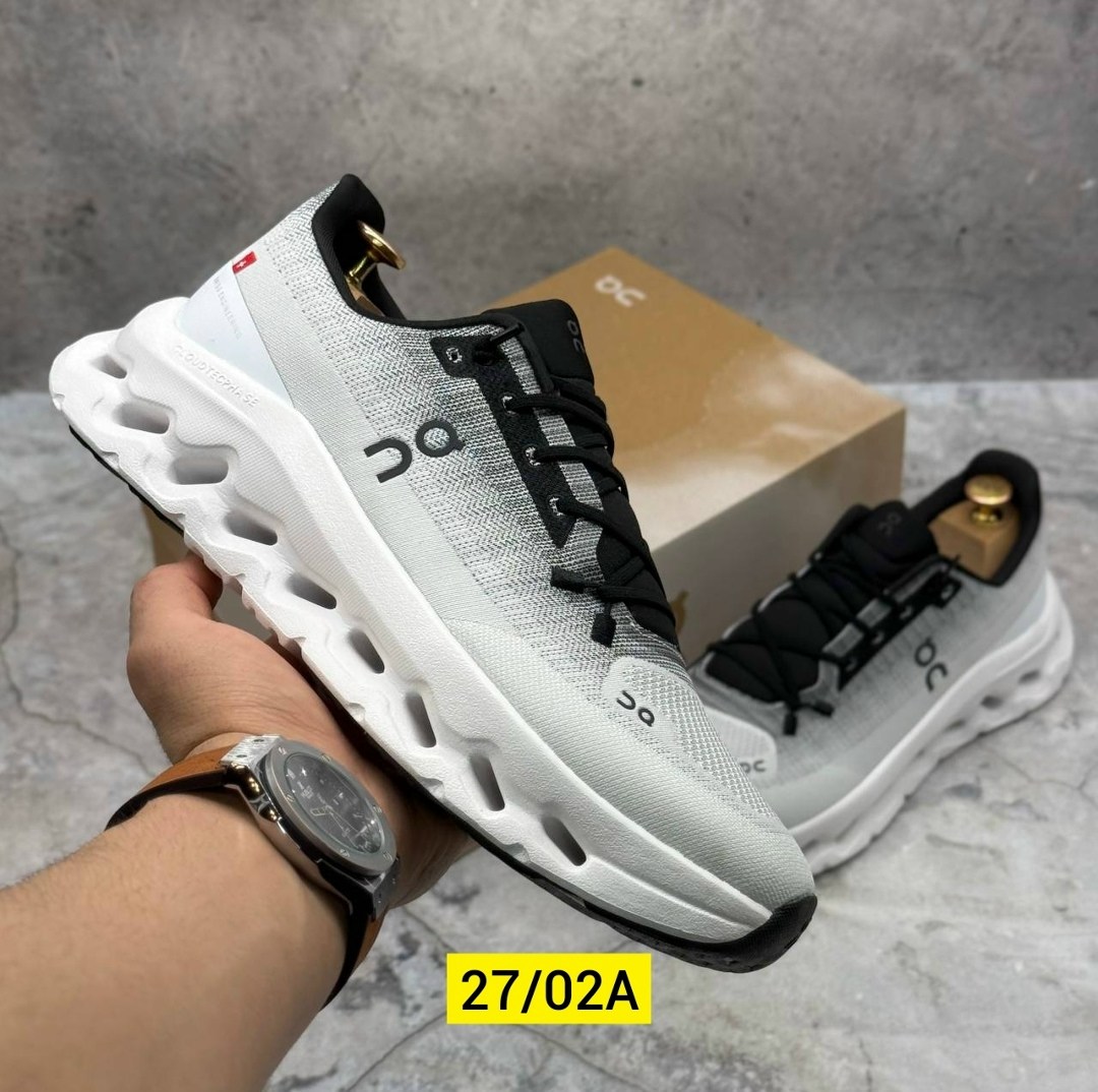 кроссовки on cloudtilt black ivory белый черный,кроссовки on sneakers cloudtilt черный,кроссовки on,кроссовки on cloudtilt mineral ivory белый синий,кроссовки