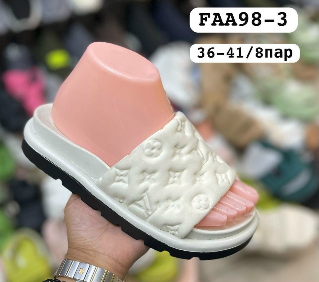 ,женские шлепанцы,модные тапочки,шлепки женские,женская