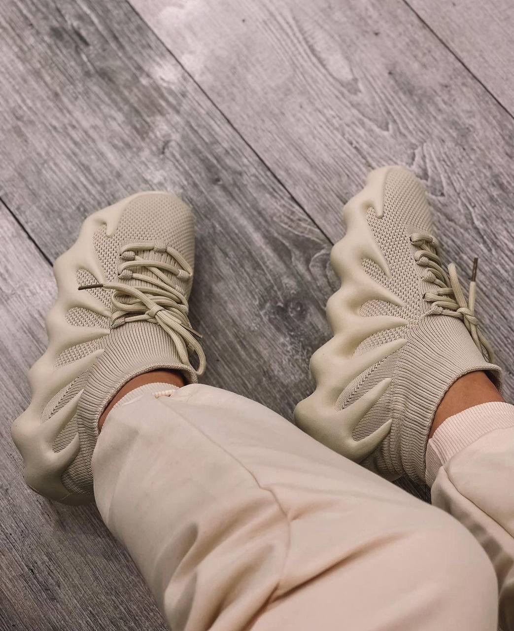 кроссовки изики женские,кроссовки женские бежевый,женские кроссовки,кроссовки изики,кроссовки