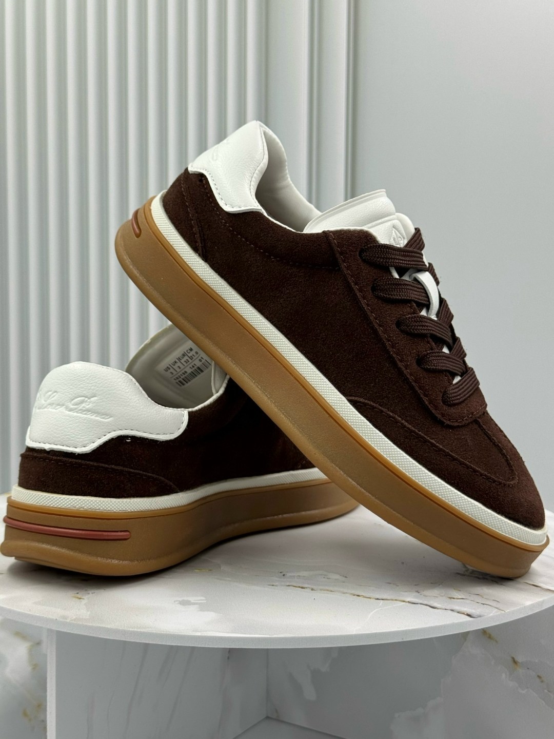 ,кеды loro piana,женские кроссовки из замши loro piana черные,кроссовки loro piana,кеды брендовые