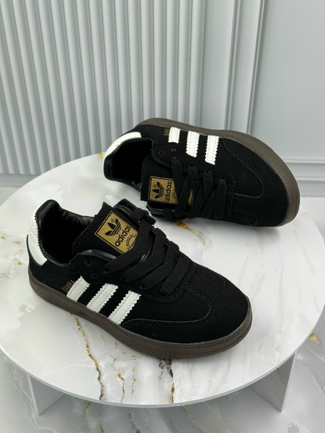 ,кроссовки adidas,кроссовки adidas samba,кроссовки эко,мужские кроссовки adidas samba