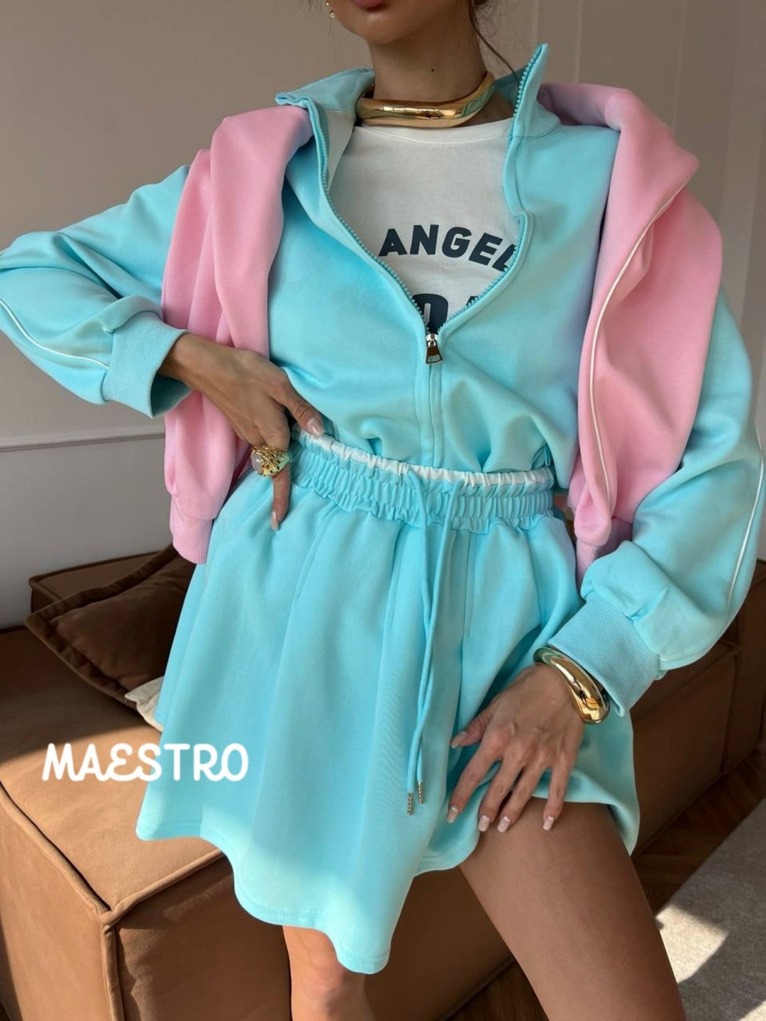 стильные костюмы,летний костюм яркий,костюм свитшот,летние костюмы,женские костюмы