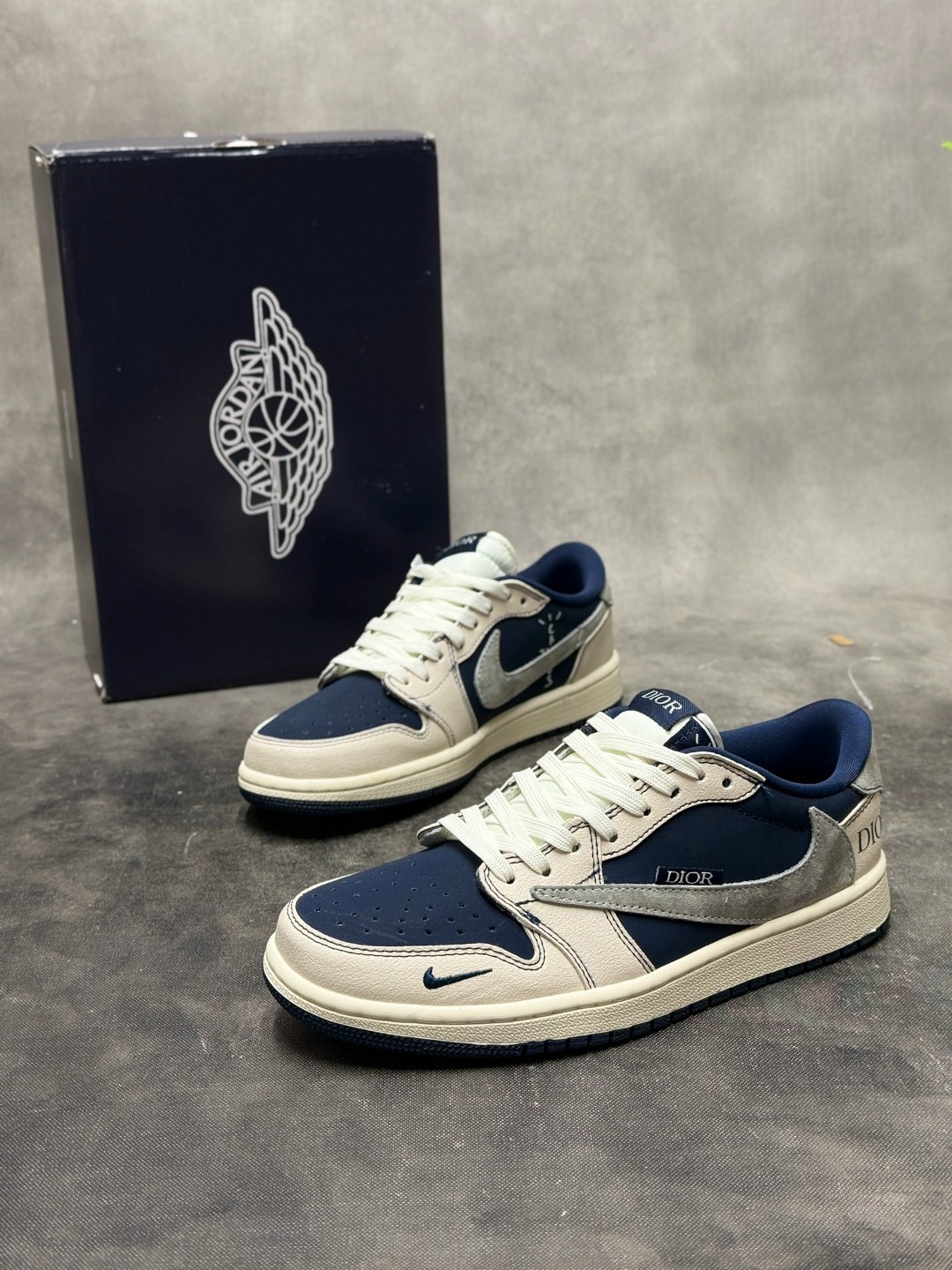 nike air jordan 1 low se craft obsidian,travis scott x fragment x air jordan 1 low,кроссовки air jordan 1 low se craft inside out - obsidian синий,кроссовки,jordan 1 low fragment x travis scott