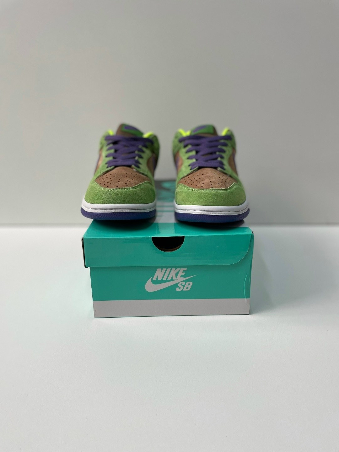 nike dunk low veneer,nike dunk sb low,nike dunk sb low green 2026,nike dunk low sp,nike dunk low