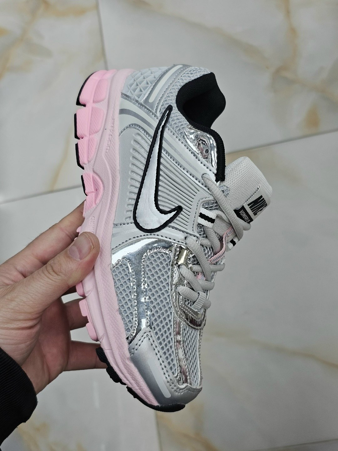 женские кроссовки nike air zoom vomero 5,кроссовки nike zoom vomero 5,кроссовки nike air zoom vomero 5,женские кроссовки nike,кроссовки