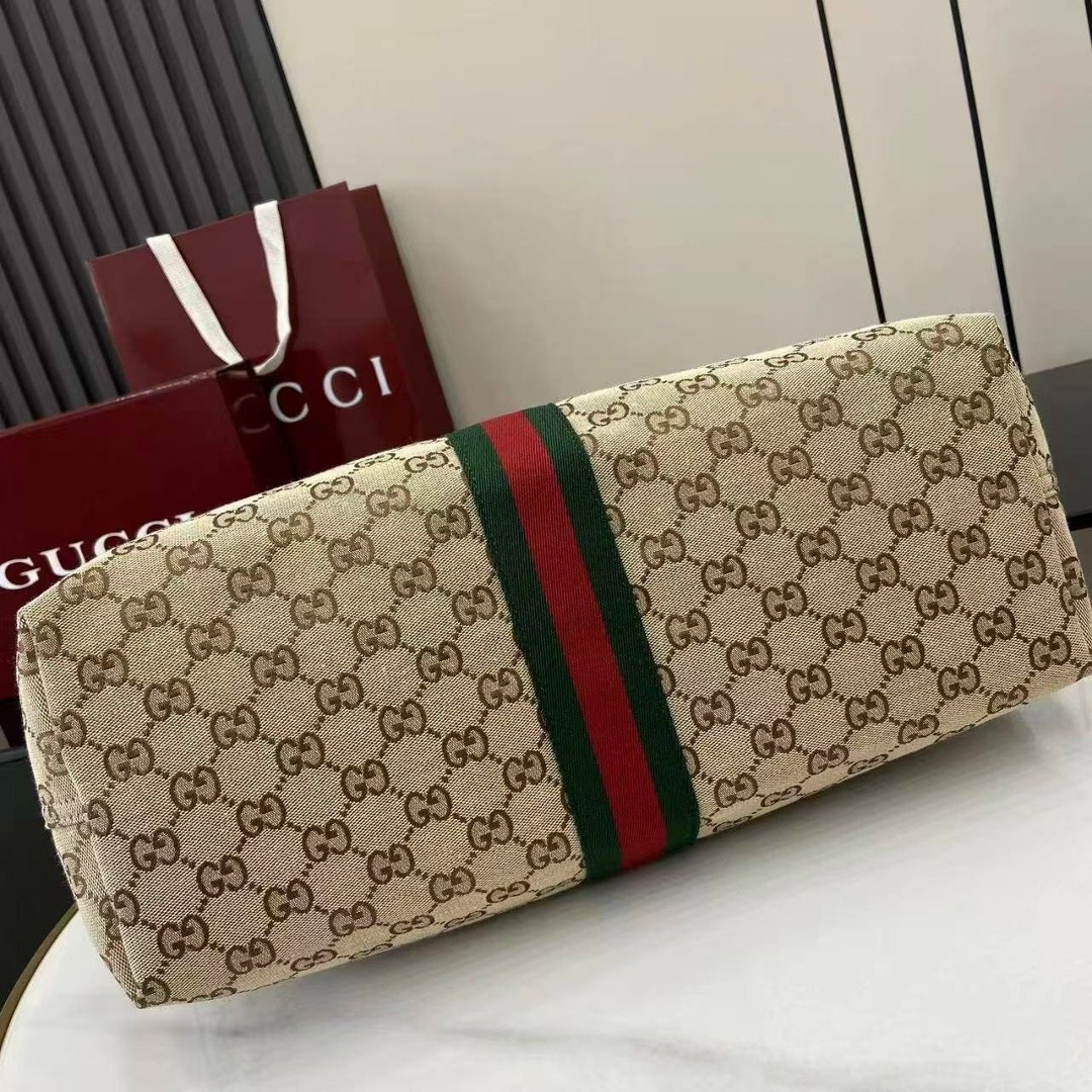 сумка gucci,gucci женская сумка,сумки гуччи женские,gucci сумка на плечо,сумка гуччи большая