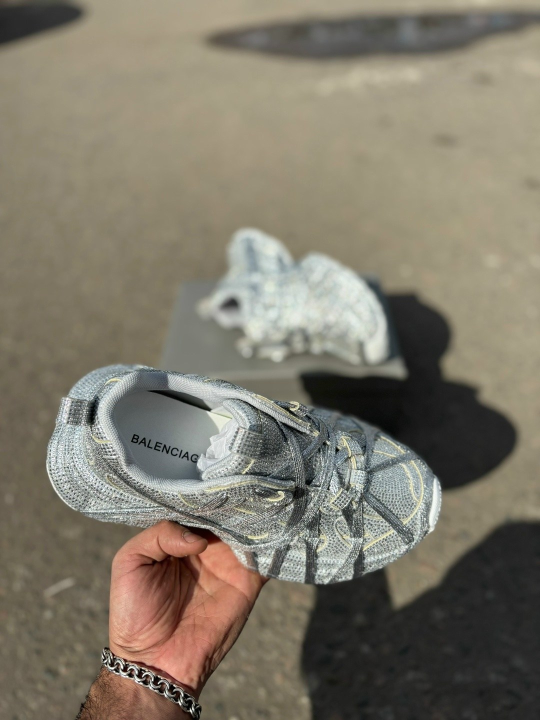 кроссовки женские balenciaga,женские кроссовки,кроссовки модные,блестящие кроссовки,кроссовки balenciaga