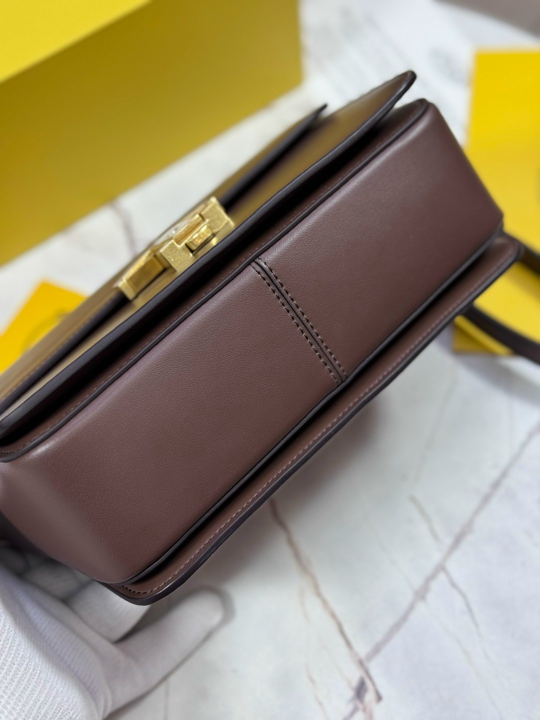 сумка,сумка женская,сумка женская брендовая,tod’s сумка багет на плечо,сумка fendi