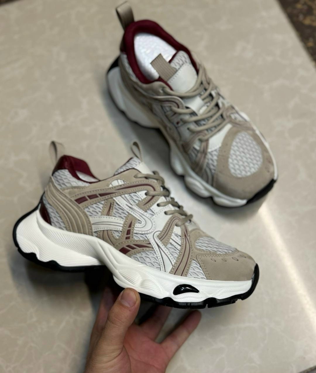 женские кроссовки,кроссовки balenciaga,массивные кроссовки,,спортивная