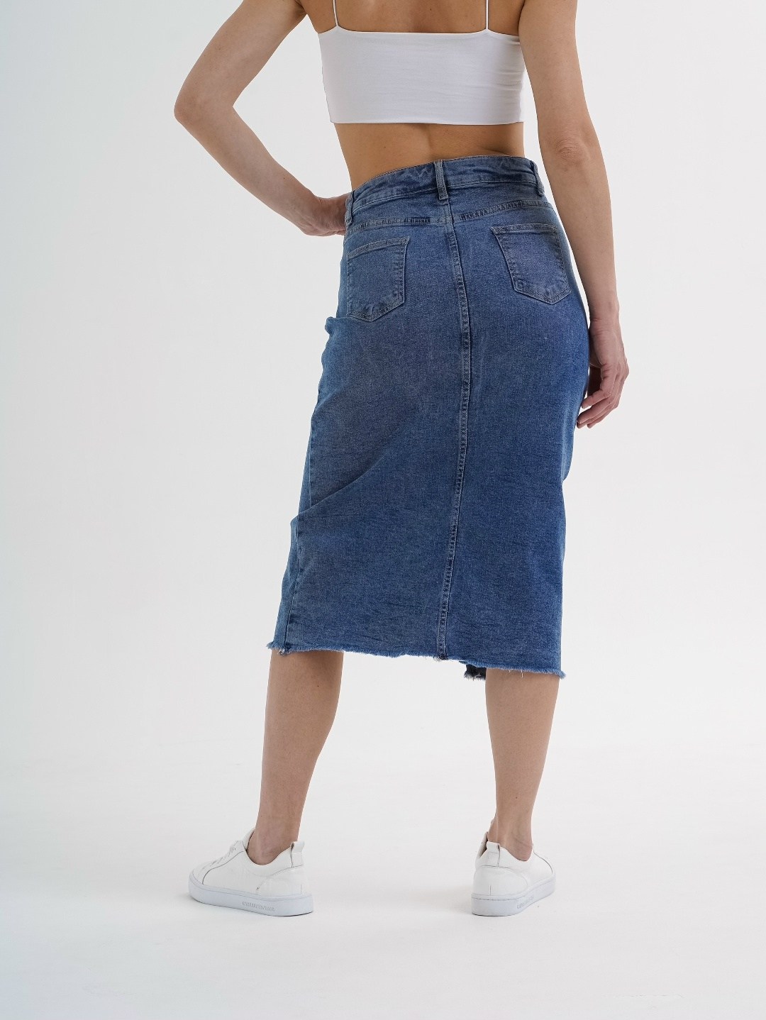 юбка миди джинсовая с разрезом спереди ниже колен,юбка джинсовая,юбка джинсовая миди,джинсовая юбка миди с разрезом,джинсовая юбка с разрезом