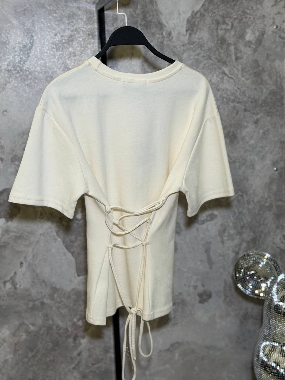 футболки женская,футболки модные,футболка с завязками,укороченная футболка