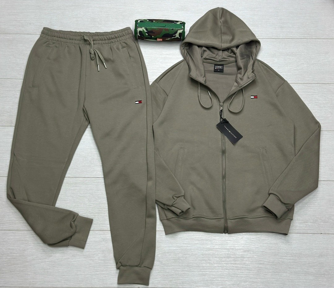 спортивный костюм tommy hilfiger,мужской спортивный костюм на флисе tommy hilfiger,спортивный костюм kiton,мужской спортивный костюм,спортивный костюм