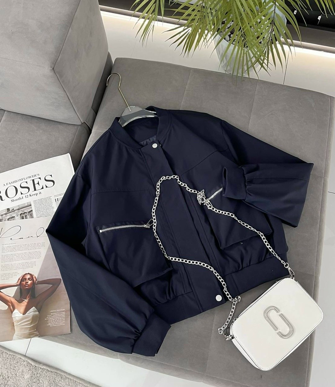 повседневная куртка,куртка бомбер,куртка стильная,куртка женская,женская куртка бомбер