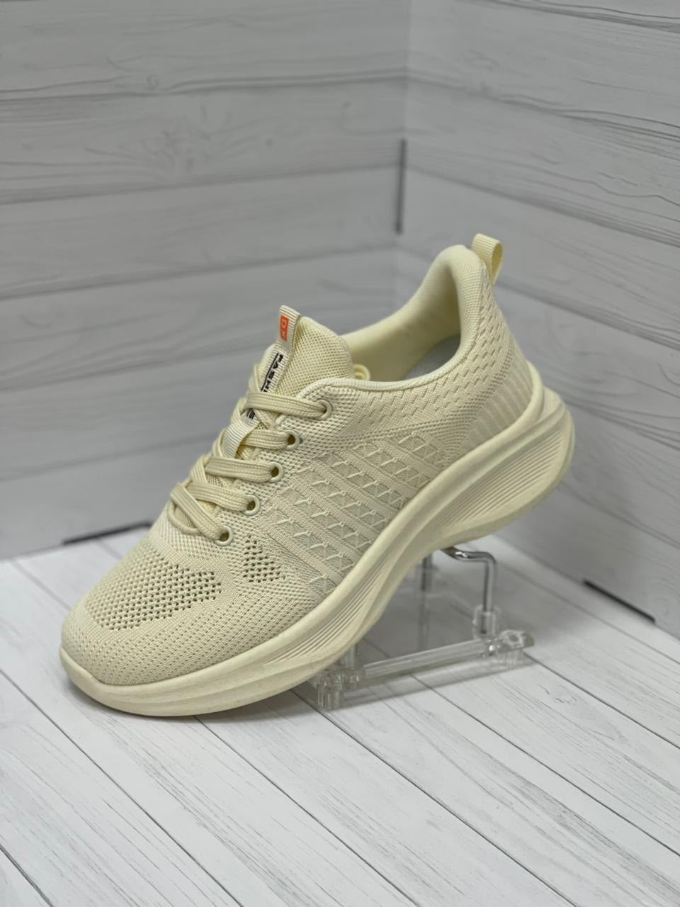 кроссовки женскиe,,кроссовки повседневные,фисташковые кроссовки,кроссовки женские летние