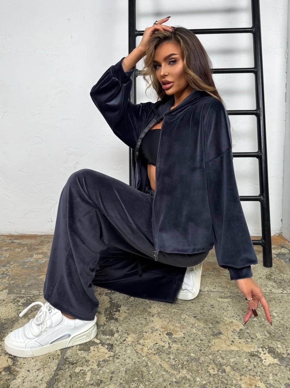 костюм велюровый с брюками палаццо,костюм велюровый бархатный с капюшоном и брюками палаццо zakiya shop,костюм велюровый с брюками,велюровый костюм,велюровый брючный костюм kapsa shop