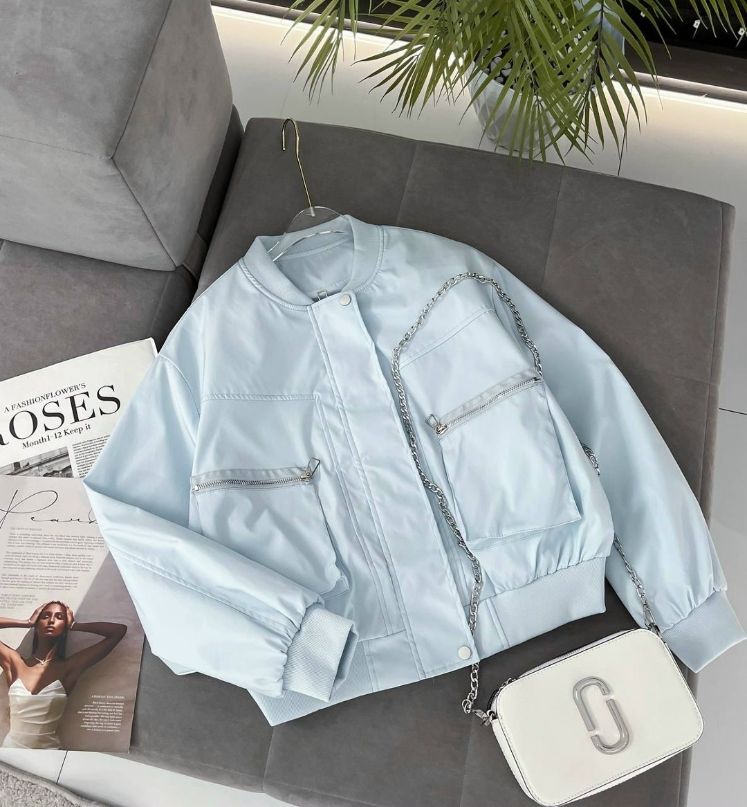 повседневная куртка,куртка бомбер,куртка стильная,куртка женская,женская куртка бомбер