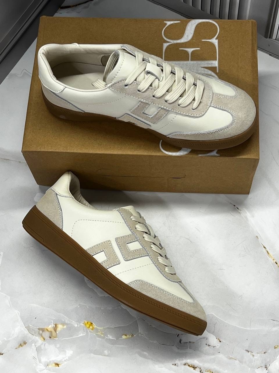 ,женские кроссовки,кроссовки hogan,спортивная ,стильные кроссовки