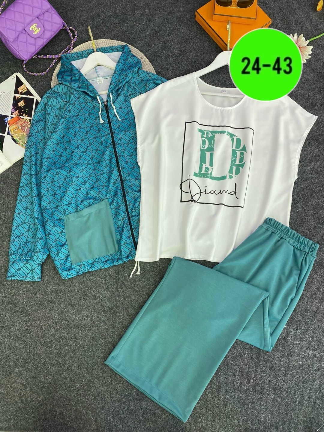 женские костюмы больших размеров,костюм двойка женский большого размера,костюм женский тройка,женский спортивный костюм больших размеров,женский костюм двойка