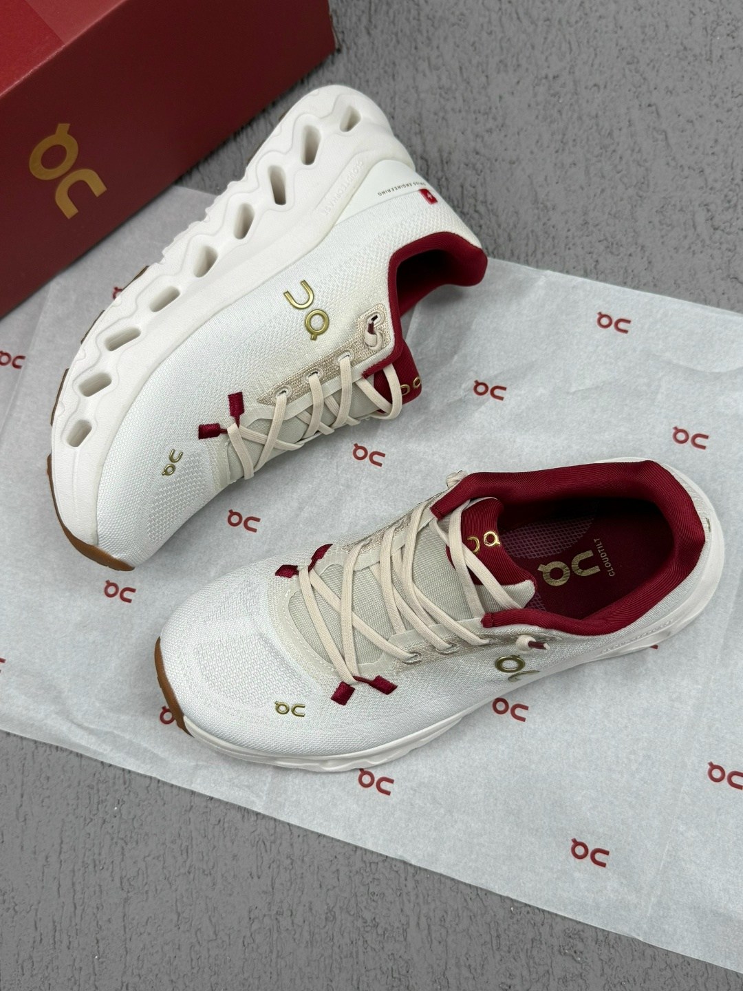 on cloud кроссовки,спортивная ,кроссовки on,кроссовки женскиe,оригинальные кроссовки