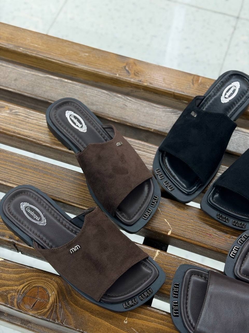 шлепанцы женские,,женские шлепки,модные тапочки,женская