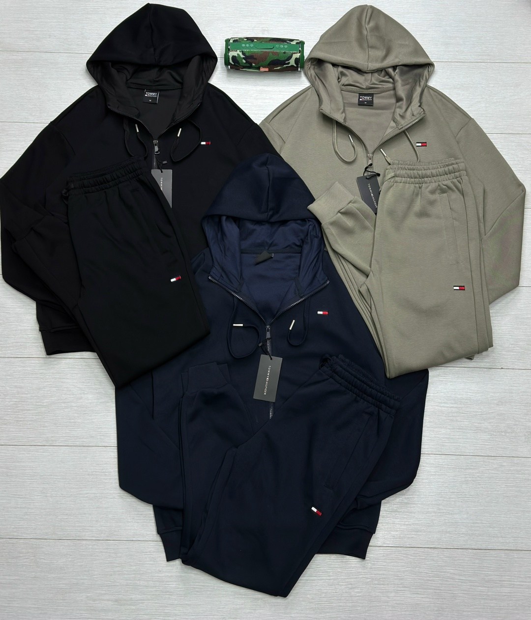 спортивный костюм tommy hilfiger,мужской спортивный костюм на флисе tommy hilfiger,спортивный костюм kiton,мужской спортивный костюм,спортивный костюм