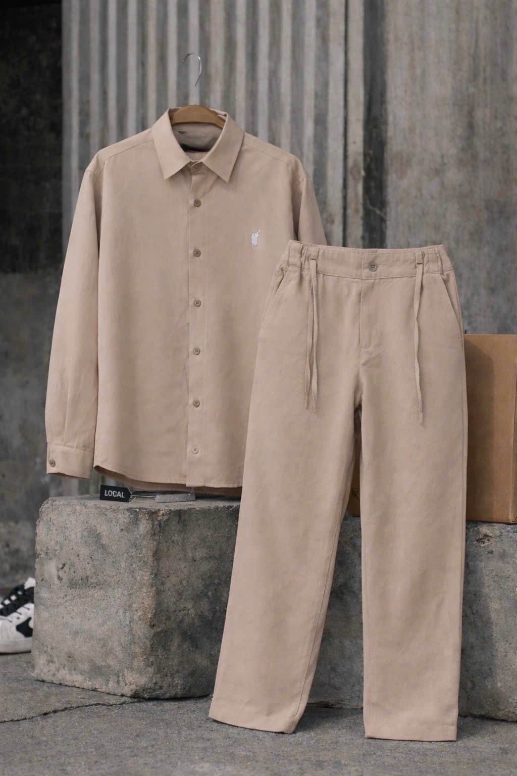 вельветовый костюм мужской,костюм двойка вельвет мужской,мужская мода,костюм двойка для мужчин вельвет,красный мужской костюм вельветовый xl